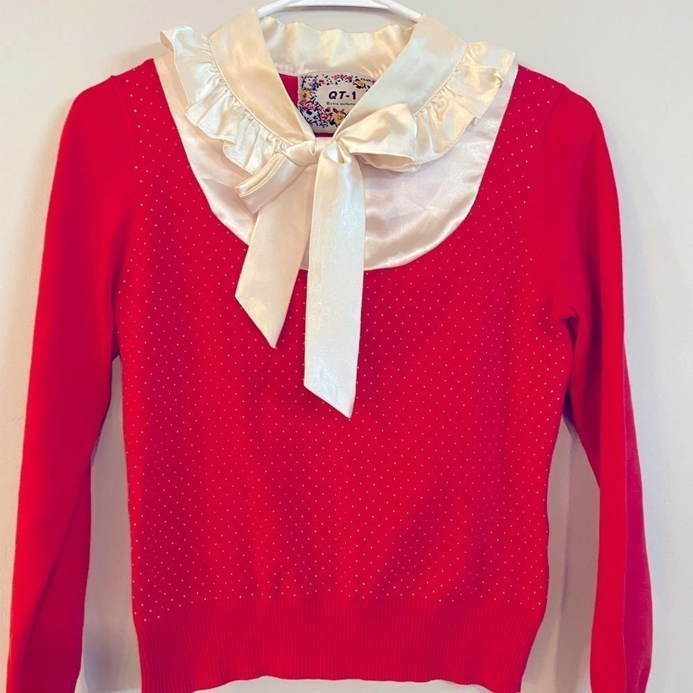 Vintage QT-1 polka dots ruffle neck sweater
